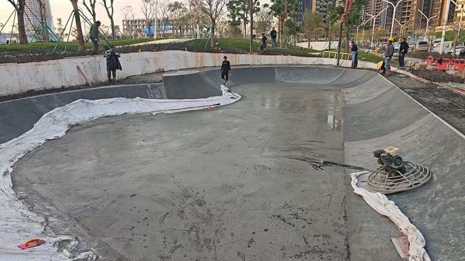 滑板場建設現場 滑板場建設現場